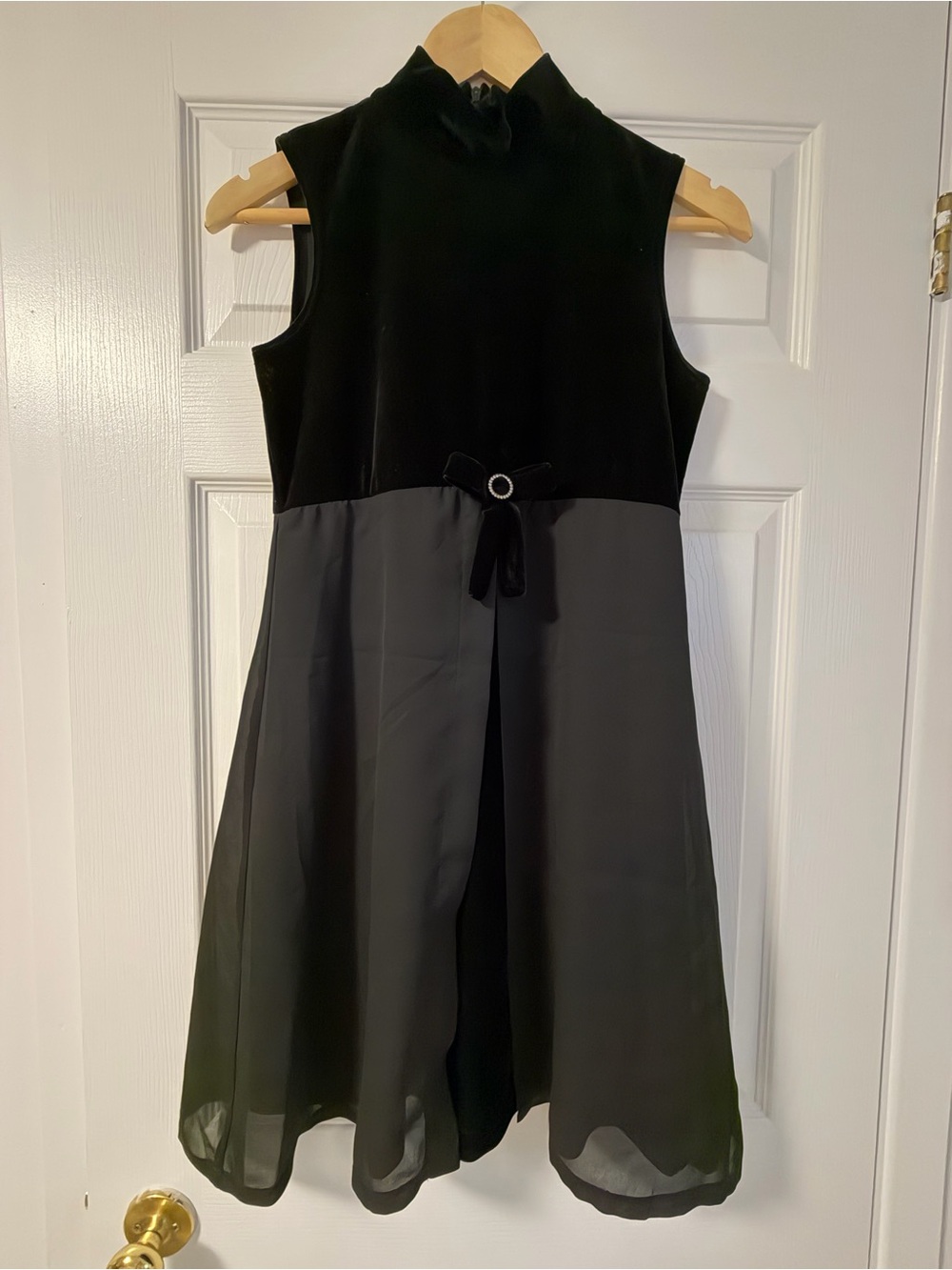 Sleeveless Black & Charcoal Dress with Velvet Top - Size 12